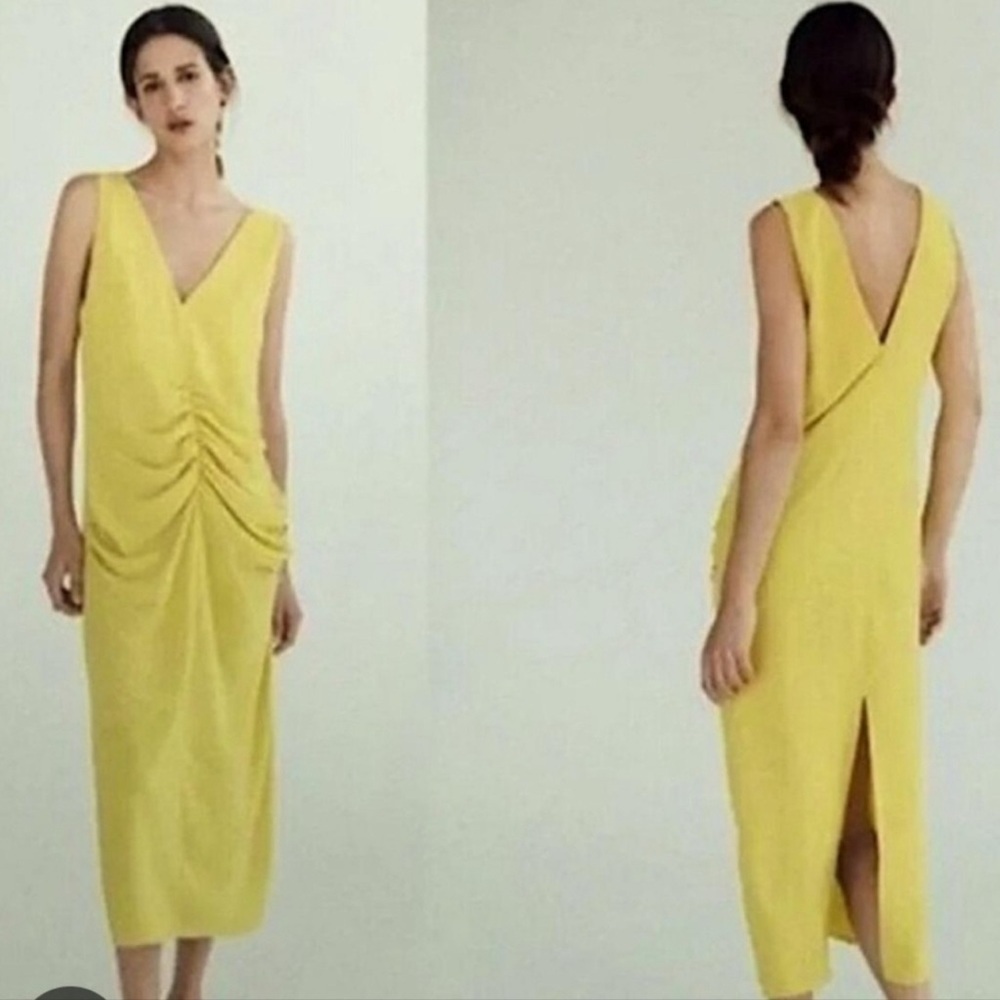 ZARA WOMEN’S CENTER RUCHED DRESS SIZE S  New with tag